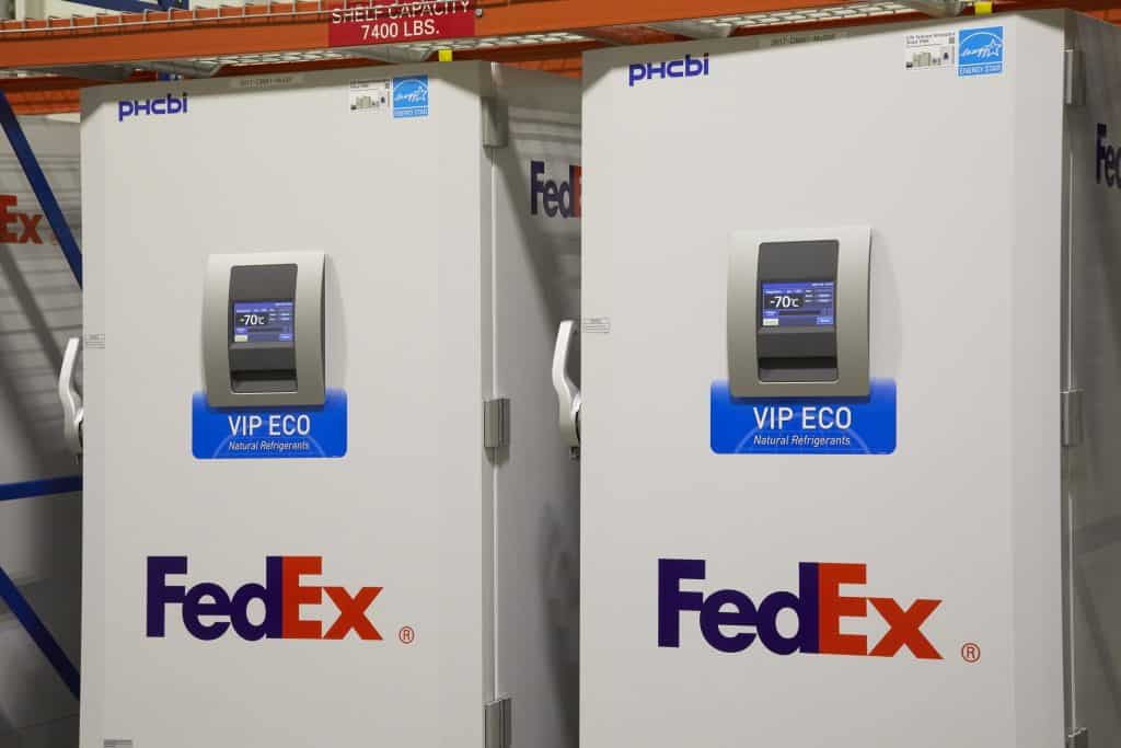 เฟดเอ็กซ์ (FedEx Express) เตรียมจัดส่งวัคซัน COVID-19 ชุดแรกจาก Pfizer ไปยังทั่วสหรัฐอเมริกา